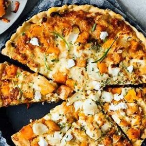 Quiche met flespompoen, prei, courget, "membrillo"en geitenkaas en slaatje(veggie)